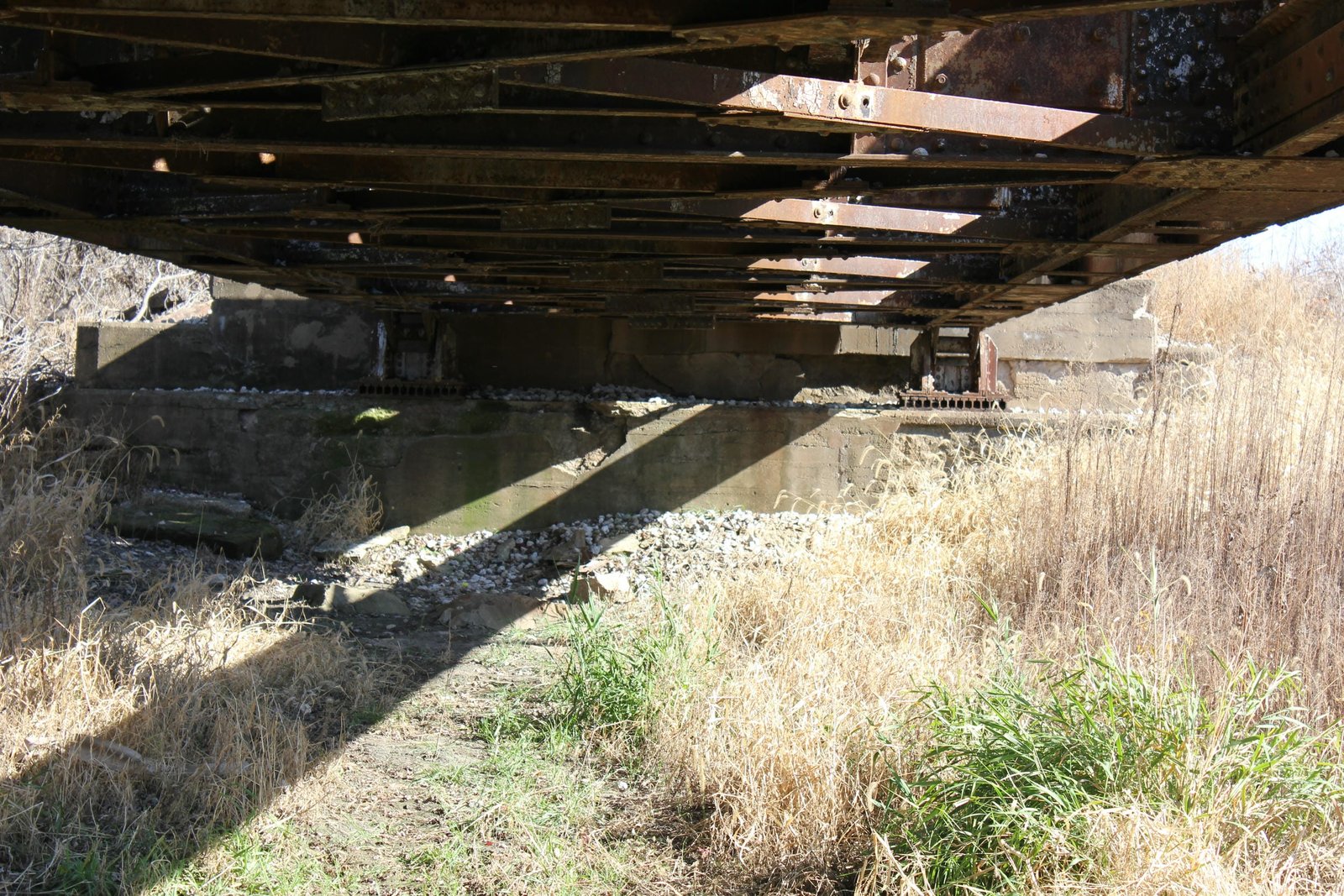 East abutment